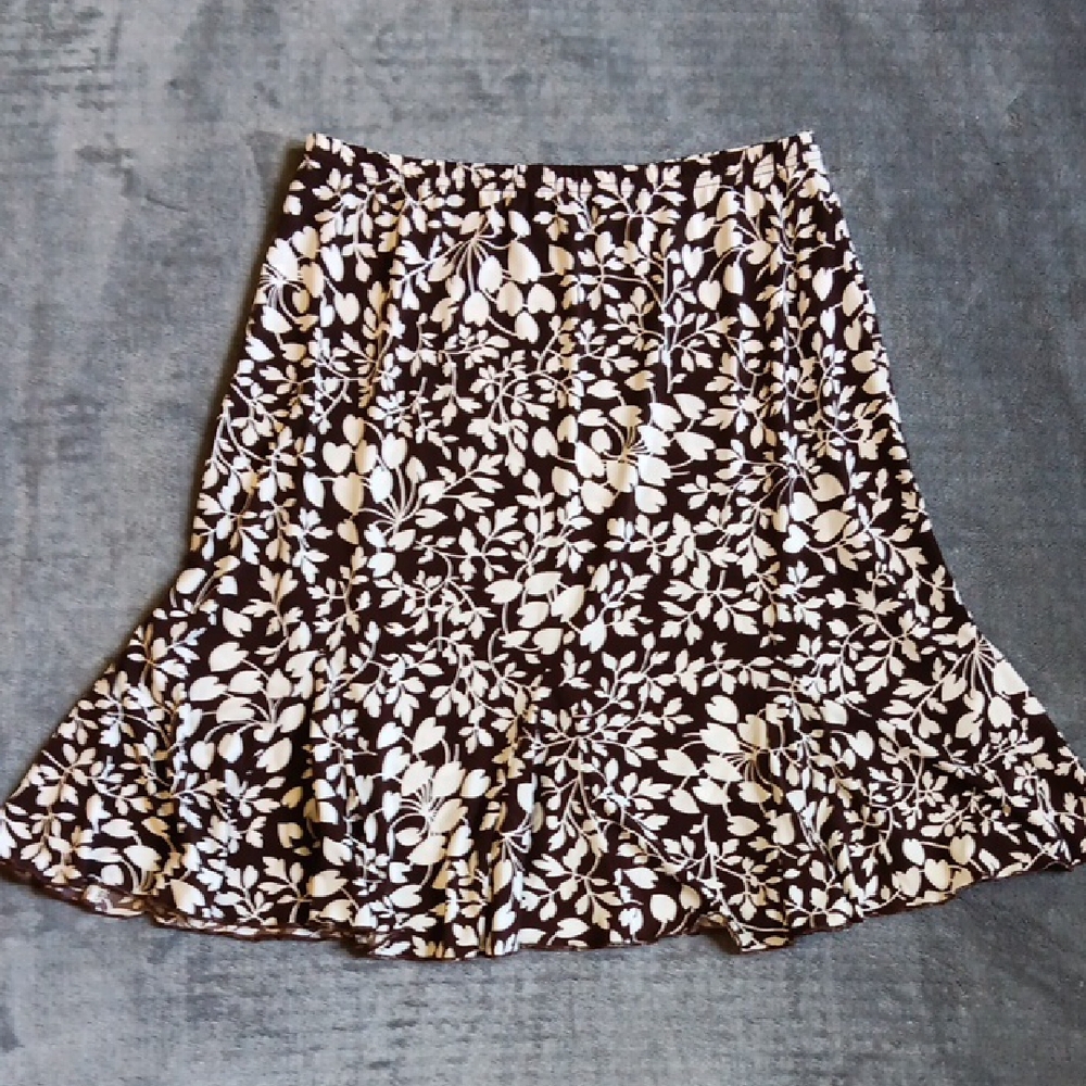Briggs New York Brown & White Ruffled A-Line Botanical Midi Skirt, Leaves